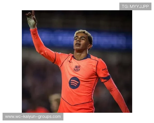 巴萨与布鲁日3-3战平，防线频频失误，晋级形势严峻，巴萨中场布教授